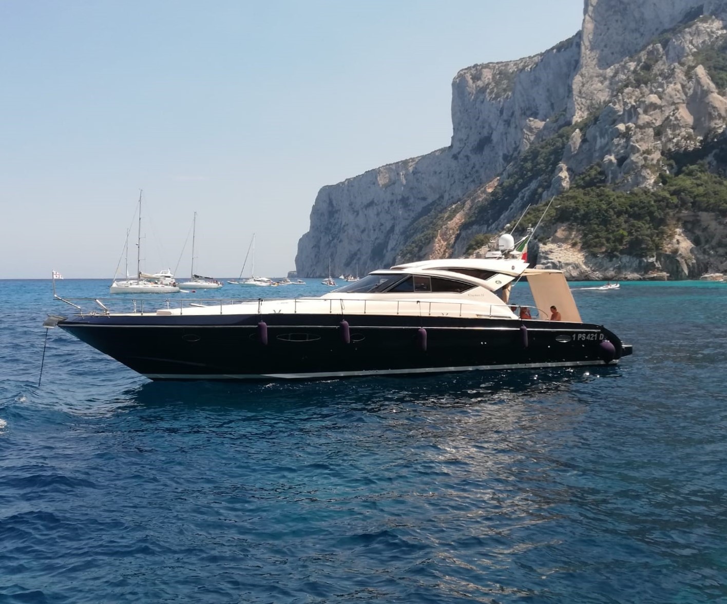 Cayman 58 in navigazione