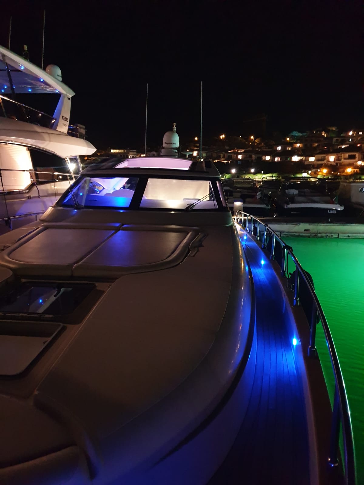 Cayman 58 "Boot"