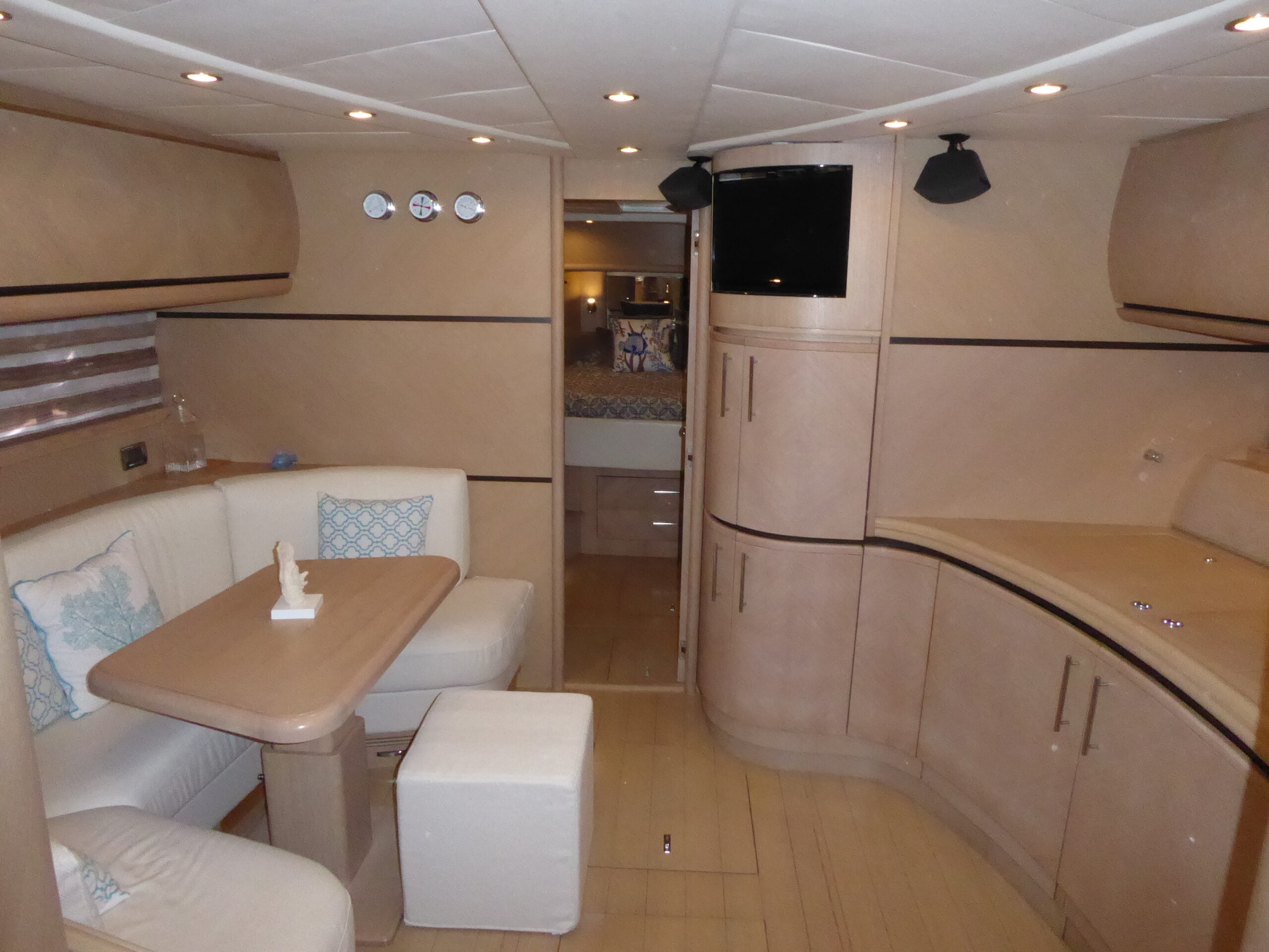 Cayman 58 "Boot"