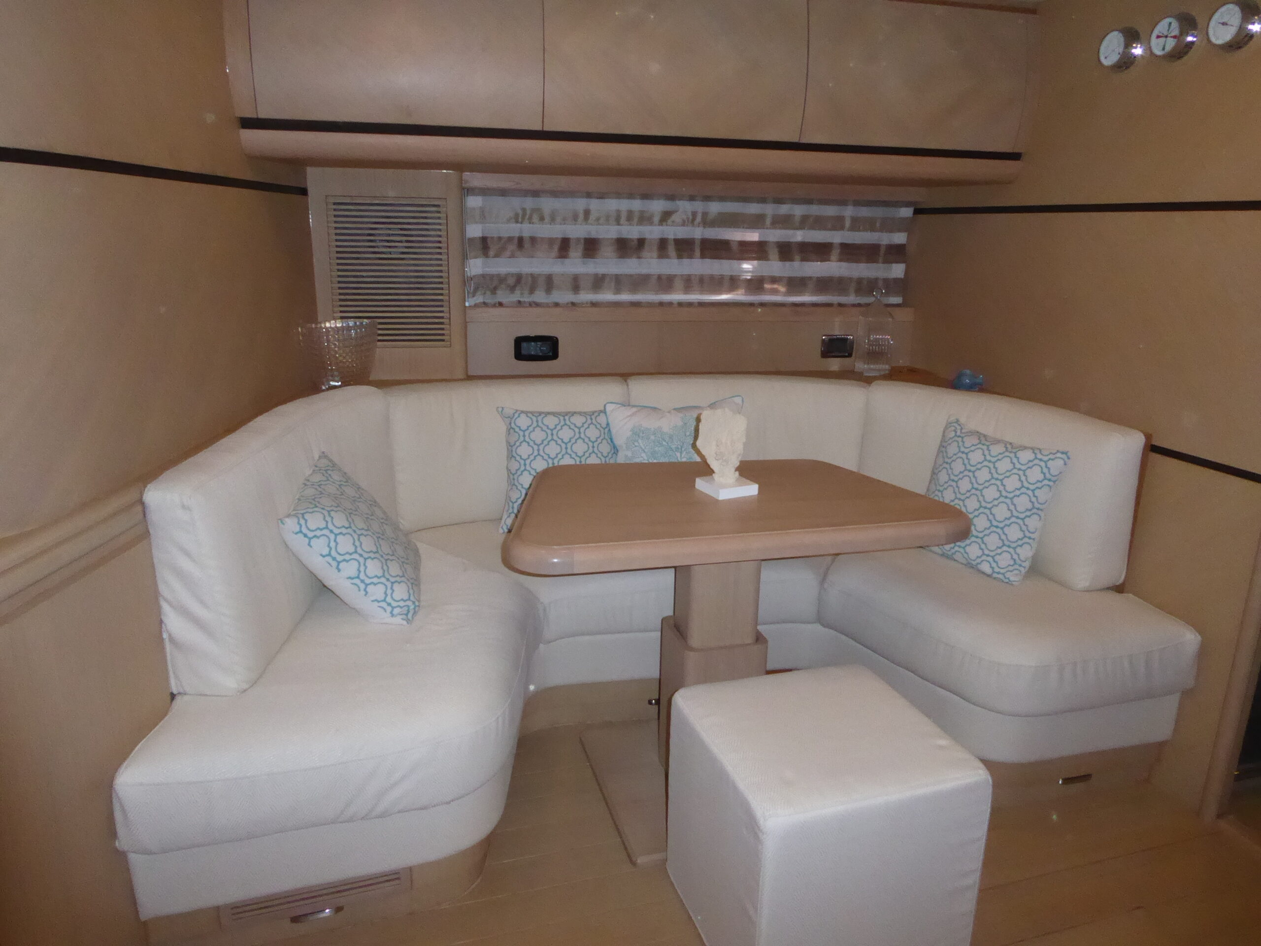 Cayman 58 "Boot"