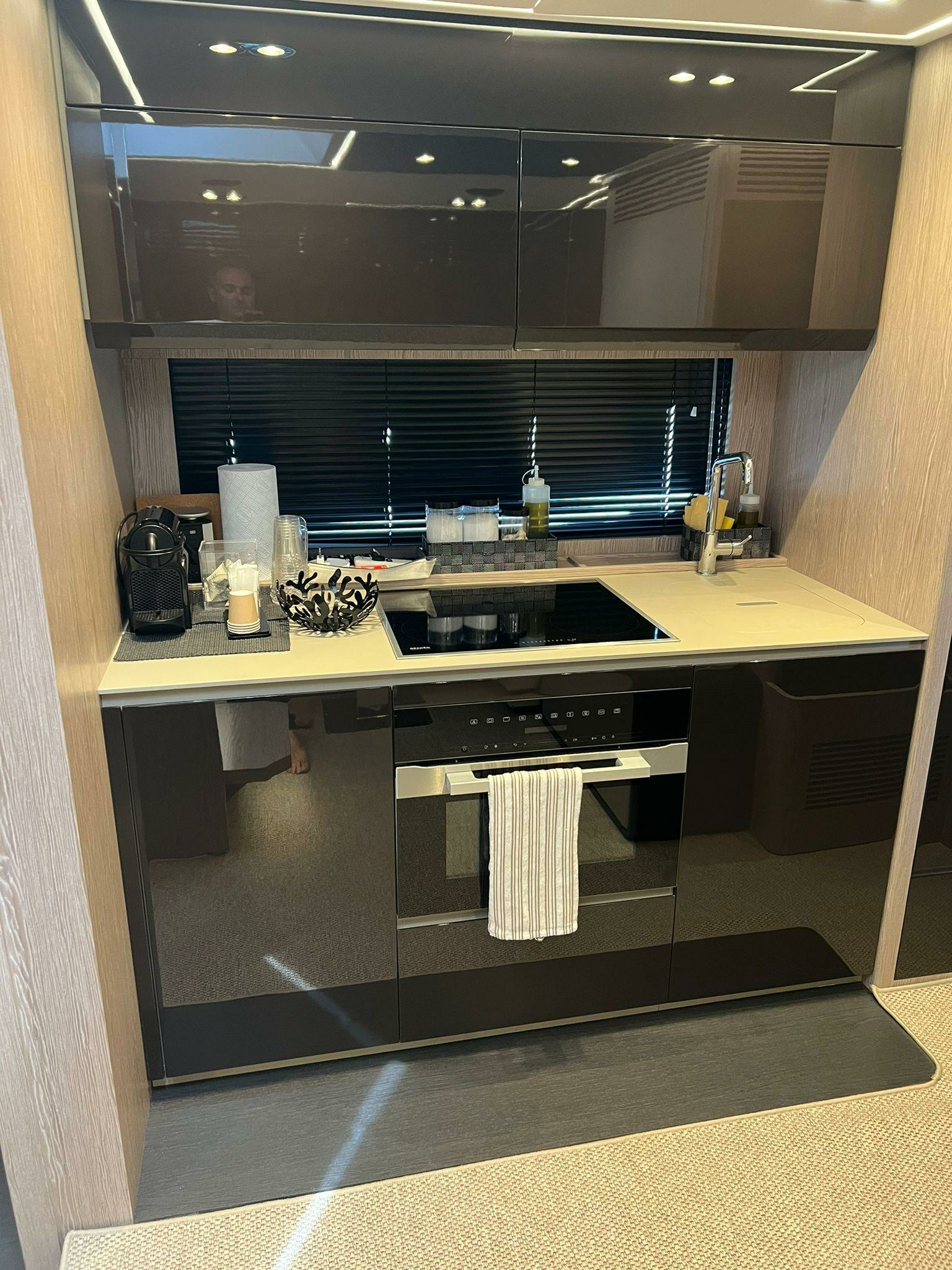 Azimut Atlantis 51